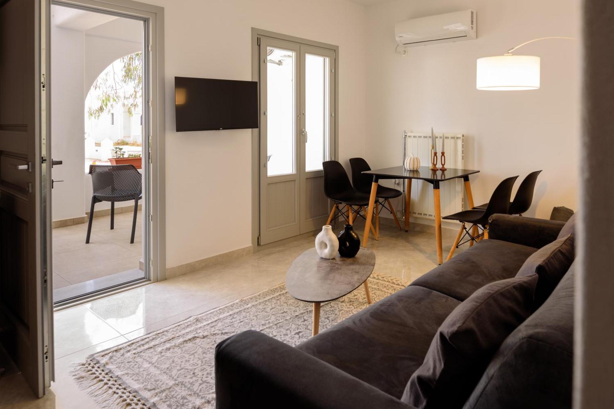 Apartment Messaria *